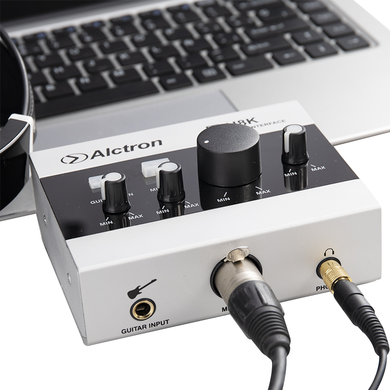 INTERFAZ DE AUDIO USB COMPACTA ALCTRON, 